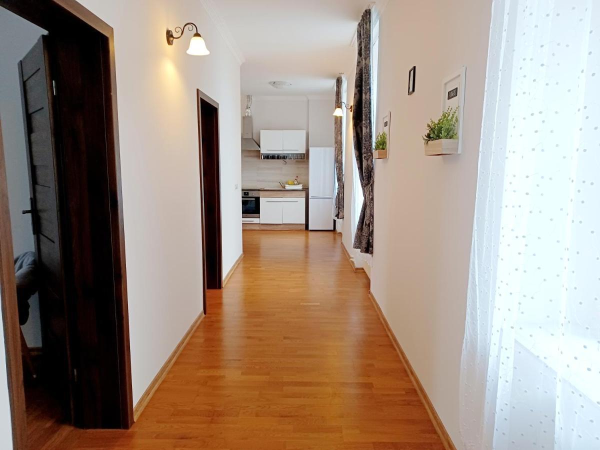 Apartment Hlavni Marianske Lazne Exterior photo