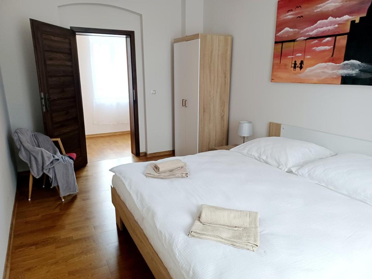 Apartment Hlavni Marianske Lazne Exterior photo